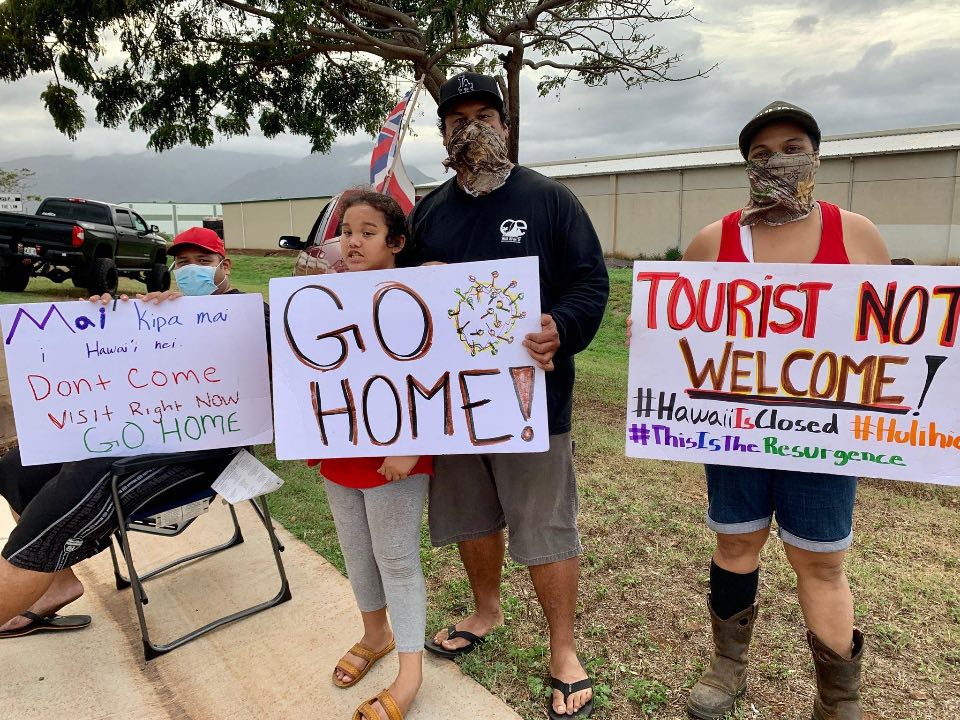 hawaii tourist not welcome