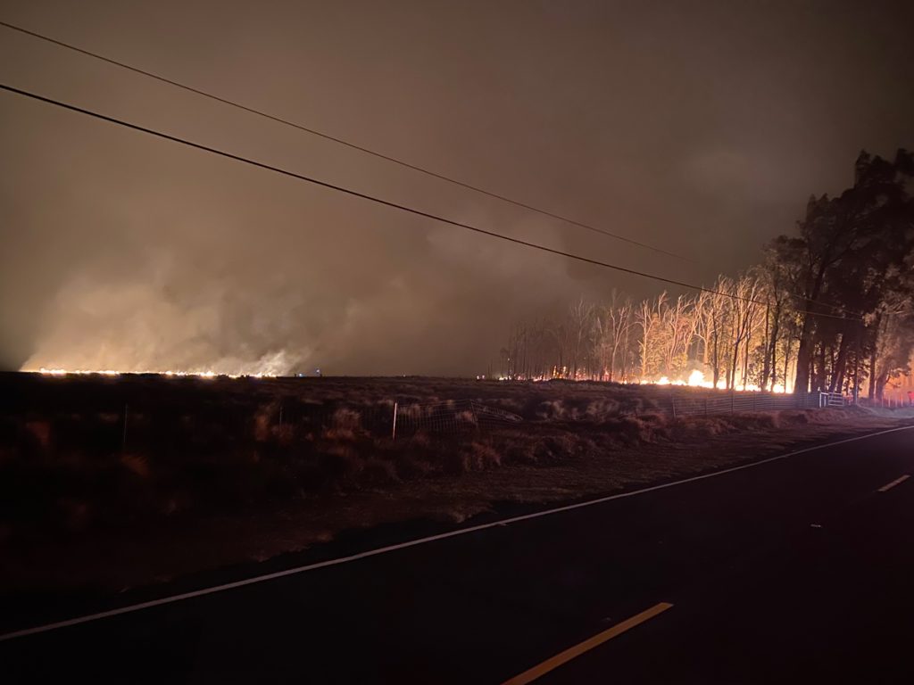 DLNR Mana Road Fire Fight was a Community Effort Maui Now