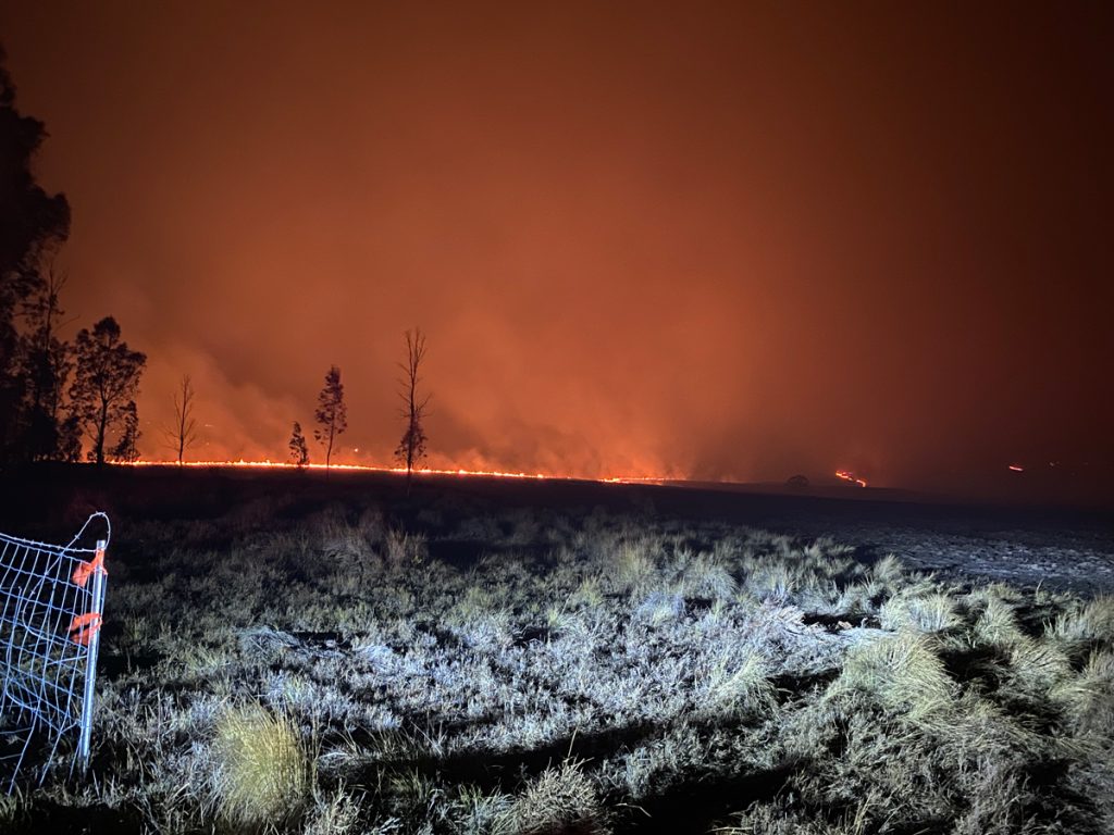 DLNR Mana Road Fire Fight was a Community Effort Maui Now