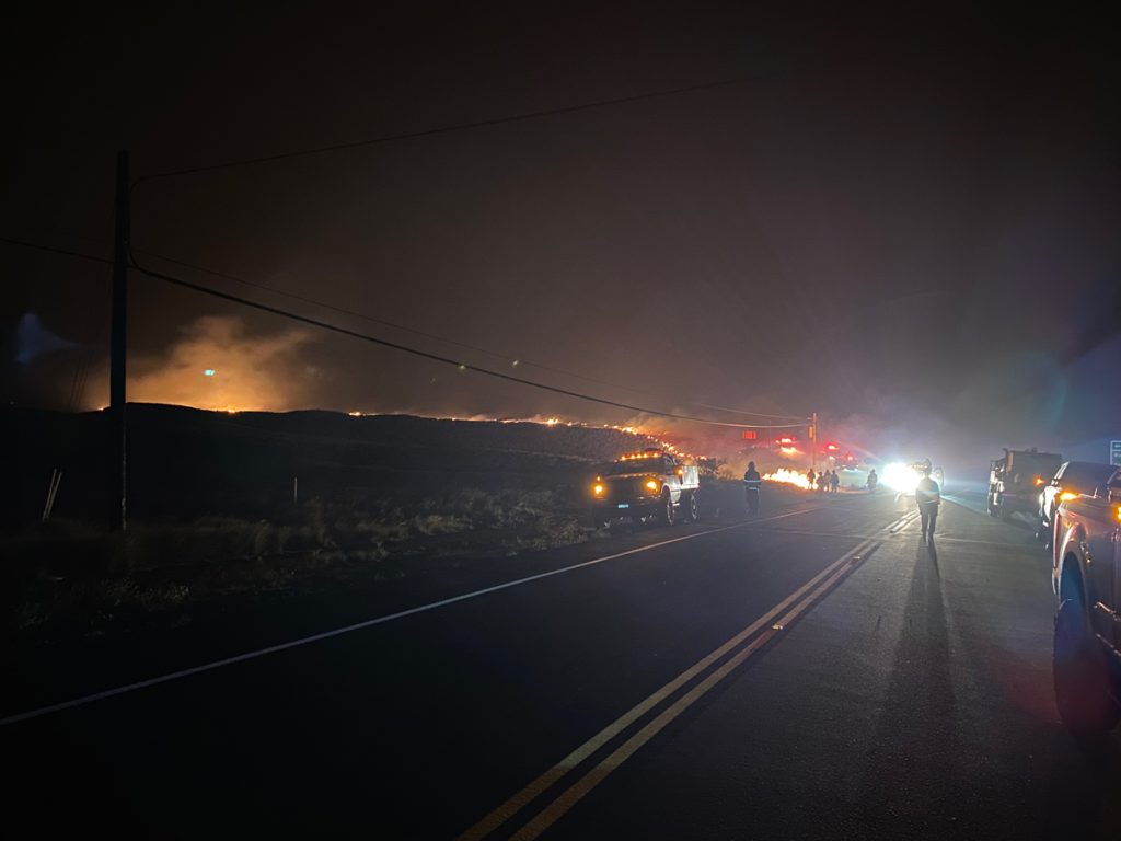 DLNR Mana Road Fire Fight was a Community Effort Maui Now