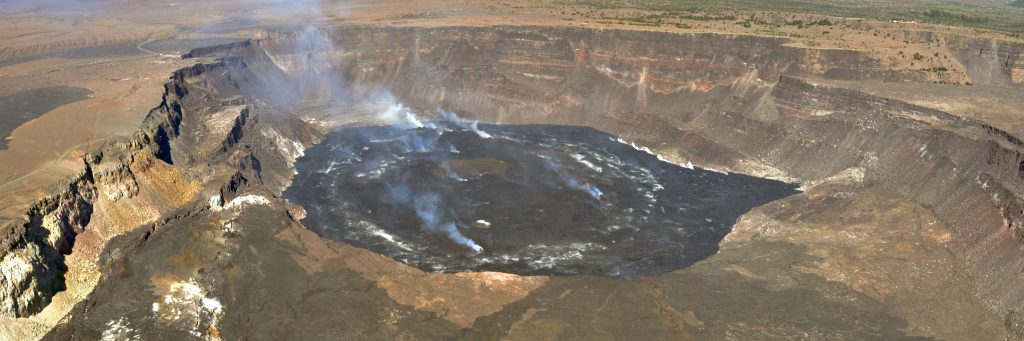 Swarm of 50 small earthquakes occur beneath Kīlauea summit over three hours - Maui Now