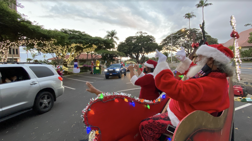 Return of Christmas drivethru at Kalana O Maui County Building, Dec