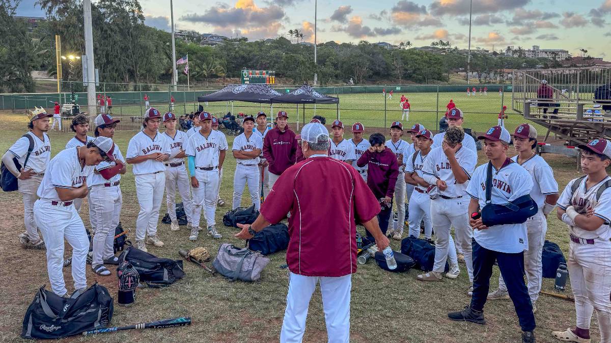 Baldwin High Assistant Coach Eddie Espiritu talks to the Bears baseball team after their emotional 1-0 semifinal loss to Waiākea on May 9, 2025, that left them just short of the Division 1 championship game. HJI / ROB COLLIAS photo
