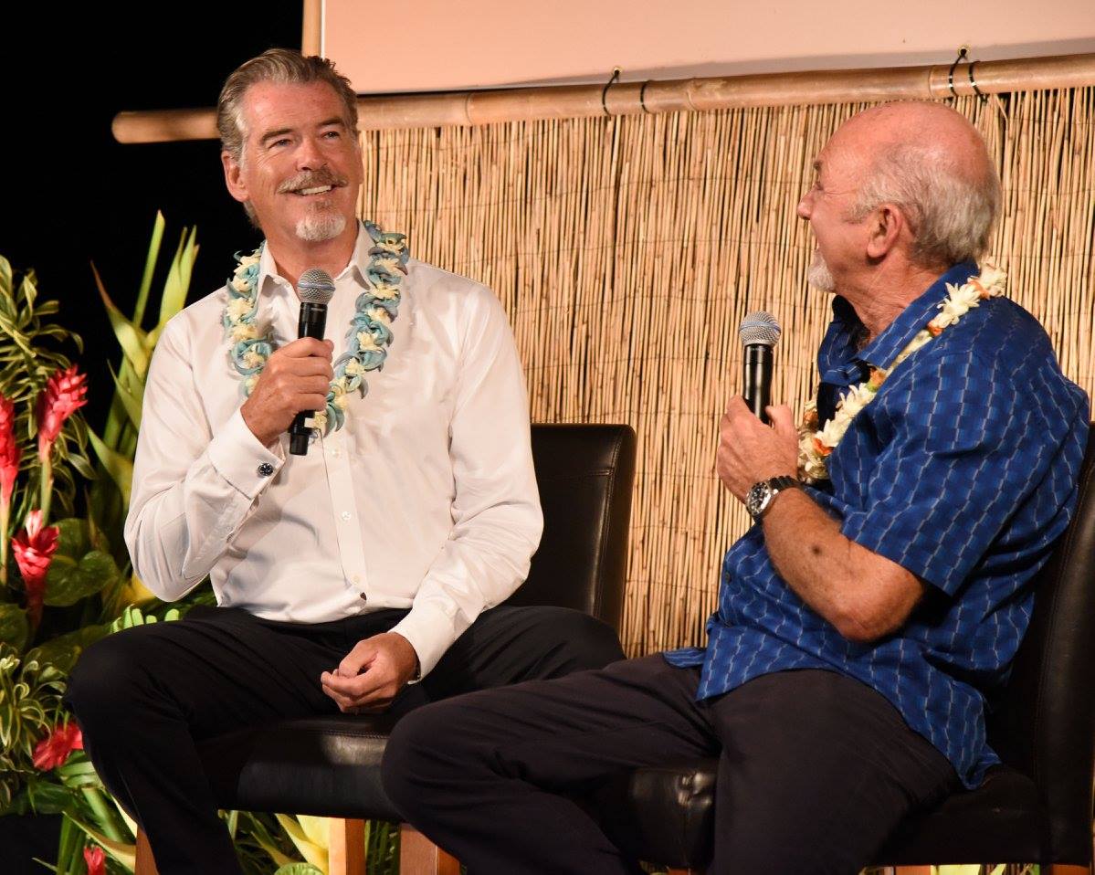 Rick Chatenever interviews Pierce Brosnan at the Maui Film Festival in 2008. Brosnan received the Maverick Award in 2008 and the Pathfinder Award in 2017. Courtesy photo