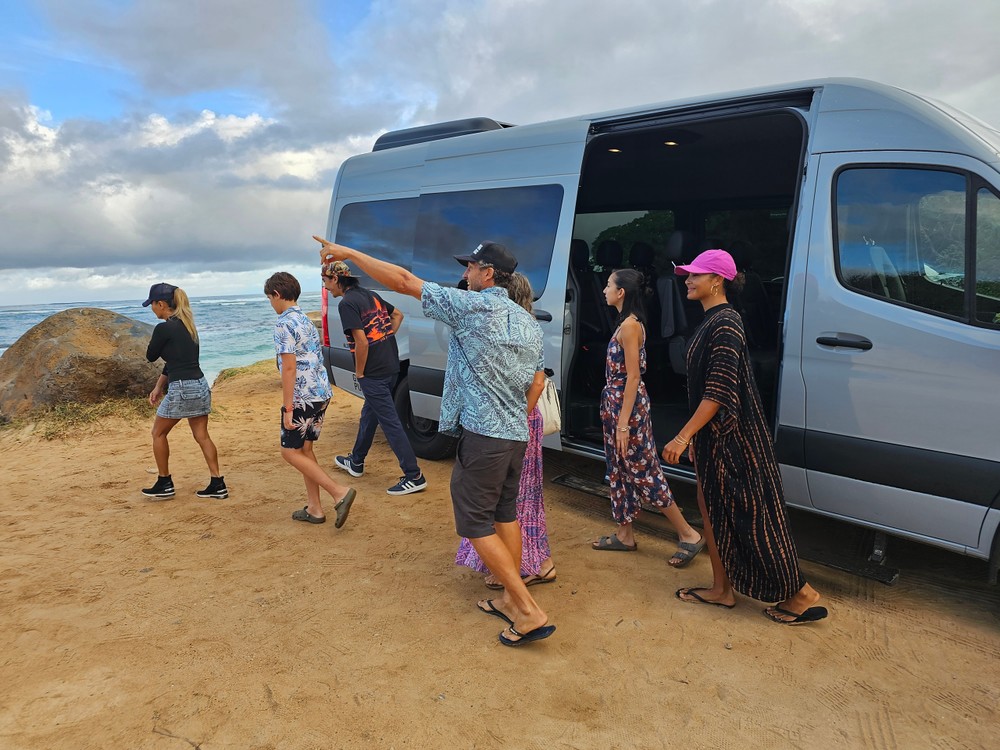 Road to Hana Tour with Farm to Table lunch, Pickup & Drop off