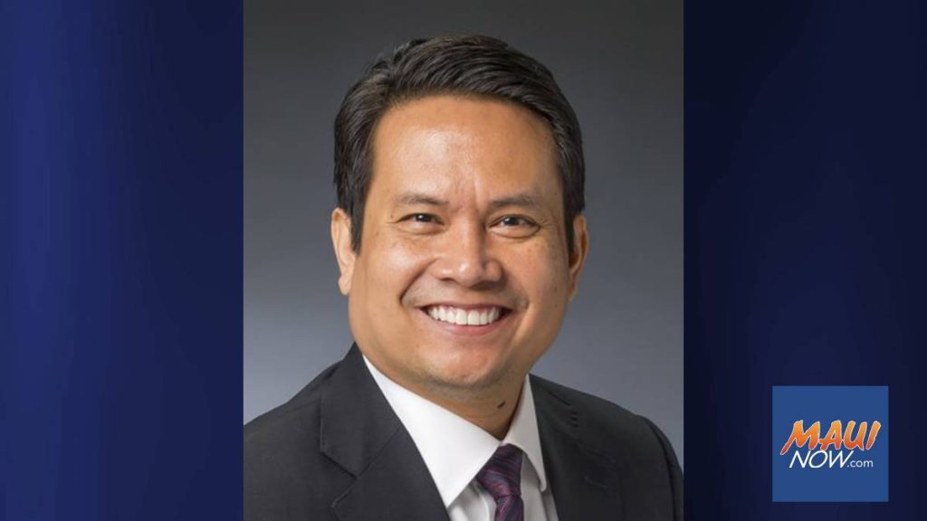 Luis Salaveria named UH’s next vice president for budget and finance
