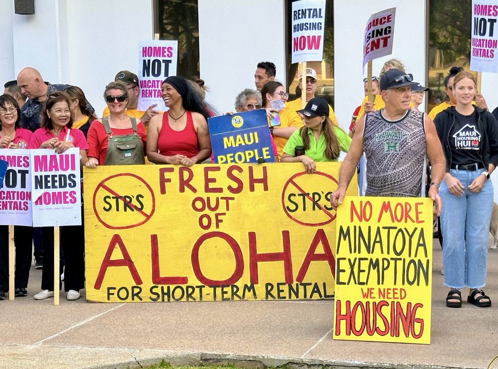 Maui Council passes vacation rental phase-out bill on first reading with 5-3 vote