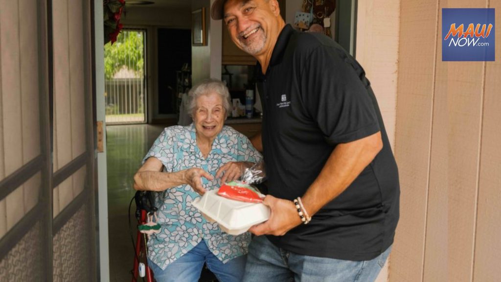 Maui visitor industry delivers meals, gifts to 500 kūpuna at annual appreciation event
