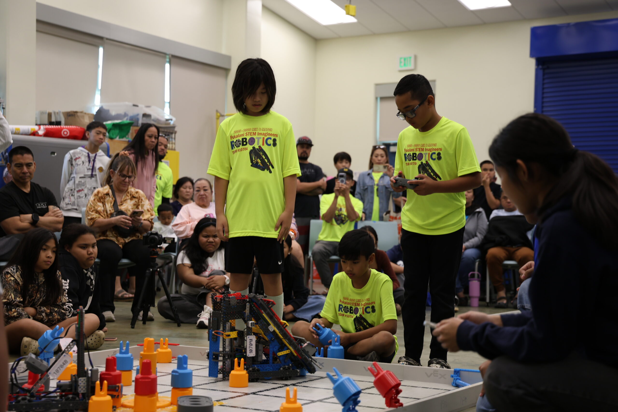 Pukalani Elementary School 5th-graders Lyle Rickard, Mateo Leong and Qynten Thibodeax compete in a finals match. ALEIZAY ANGEL photo