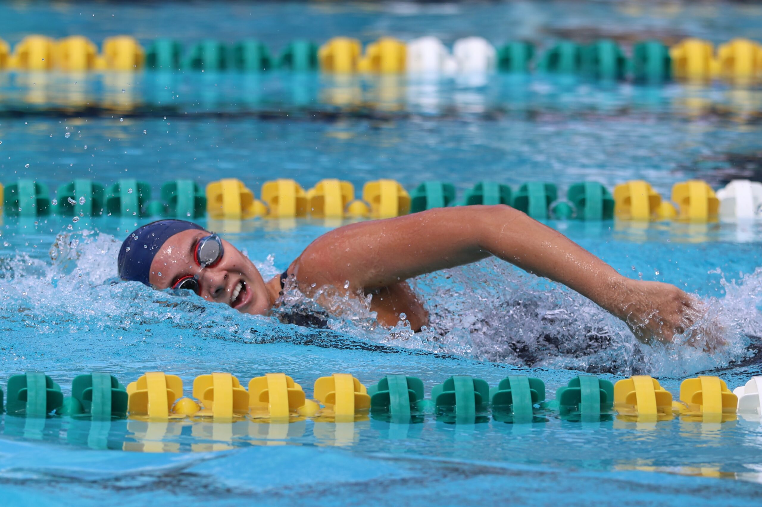 Maui Prep's Sacha Salem swims the 500-yard freestyle on Saturday at the Maui Interscholastic League swiomming and diving championships. Salem won the event in 5:08.58. REID YAMAMOTO photo