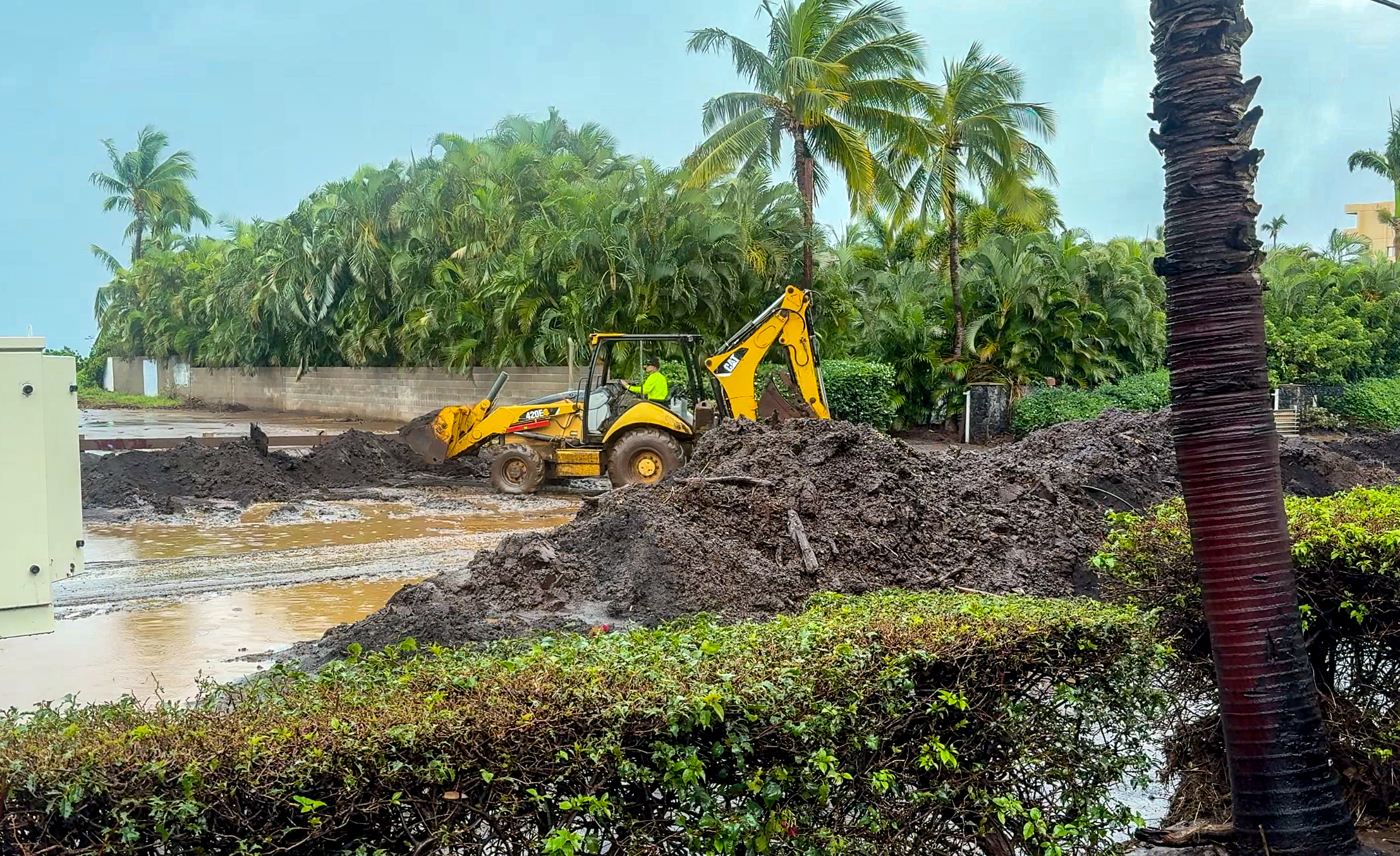 Crews worked for days to cleanup streets after flooding on March 13 and 14, 2026, left behind heavy mud that was more than 2 feet deep in some areas of Kīhei. HJI / Cammy Clark photo