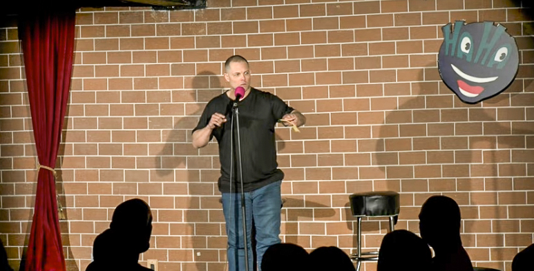 Callahan Welsh, one of 10 candidates for mayor of Maui County, recently performed a stand-up comedy routine in North Hollywood, Calif. (Screenshot)